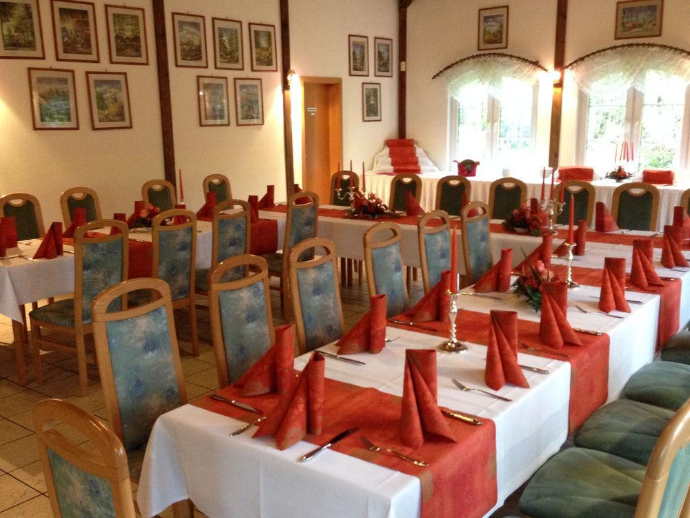 Hotel & Restaurant Zur Spreewaelderin Golssen ภายนอก รูปภาพ