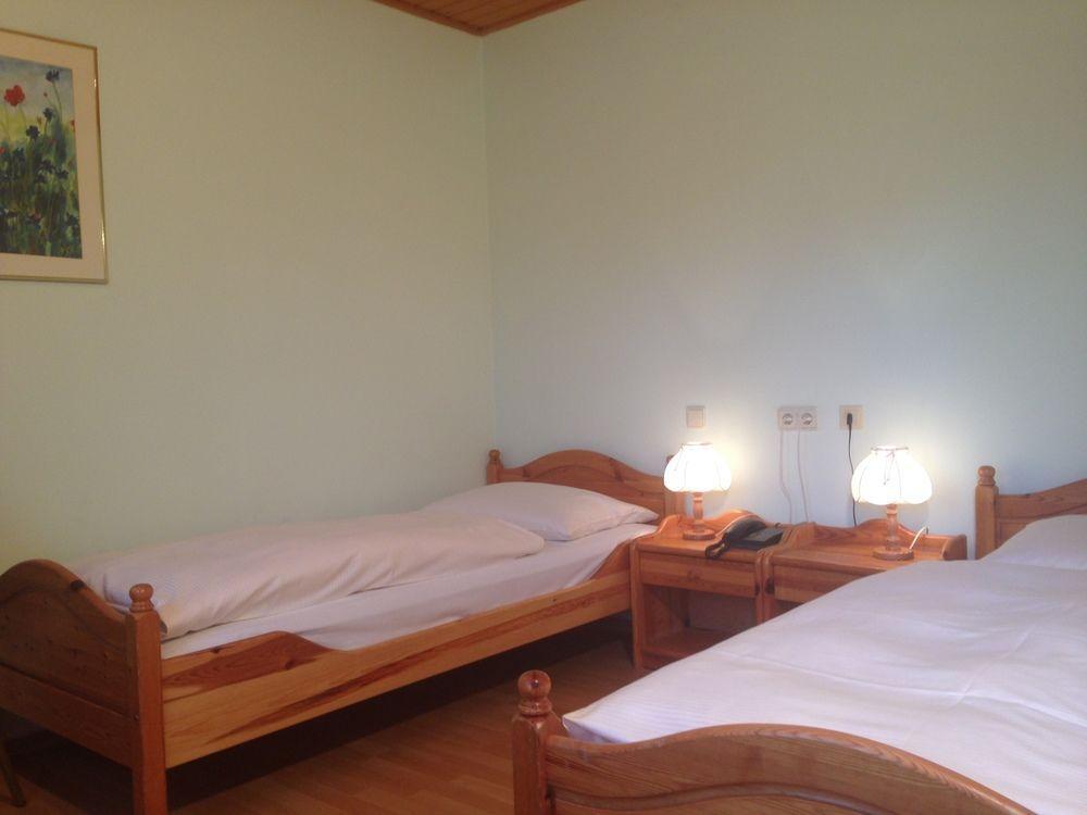 Hotel & Restaurant Zur Spreewaelderin Golssen ภายนอก รูปภาพ