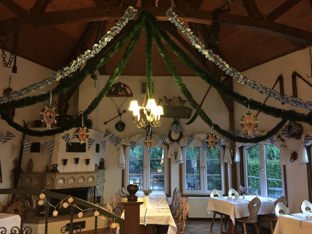 Hotel & Restaurant Zur Spreewaelderin Golssen ภายนอก รูปภาพ