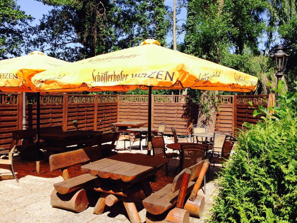 Hotel & Restaurant Zur Spreewaelderin Golssen ภายนอก รูปภาพ