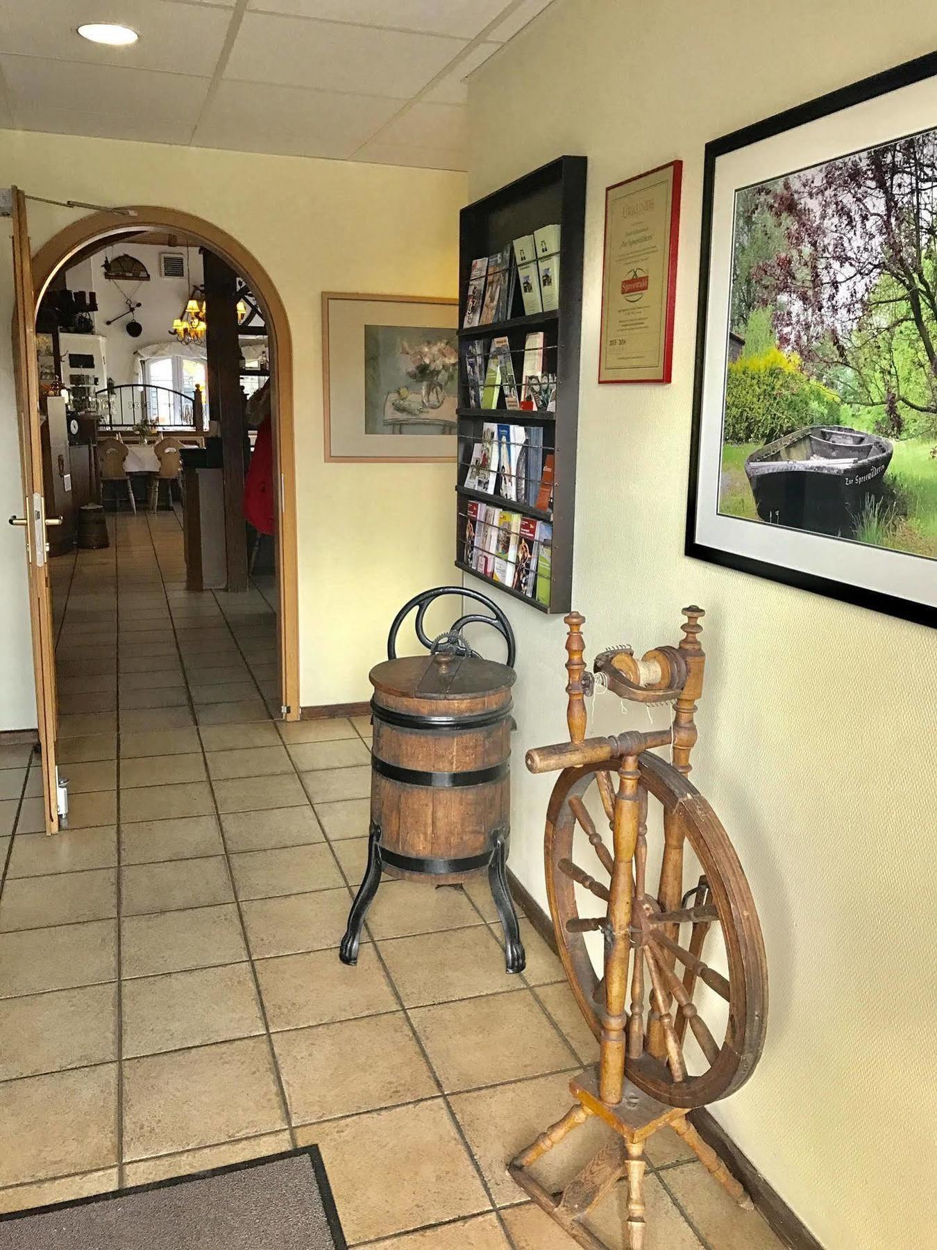 Hotel & Restaurant Zur Spreewaelderin Golssen ภายนอก รูปภาพ