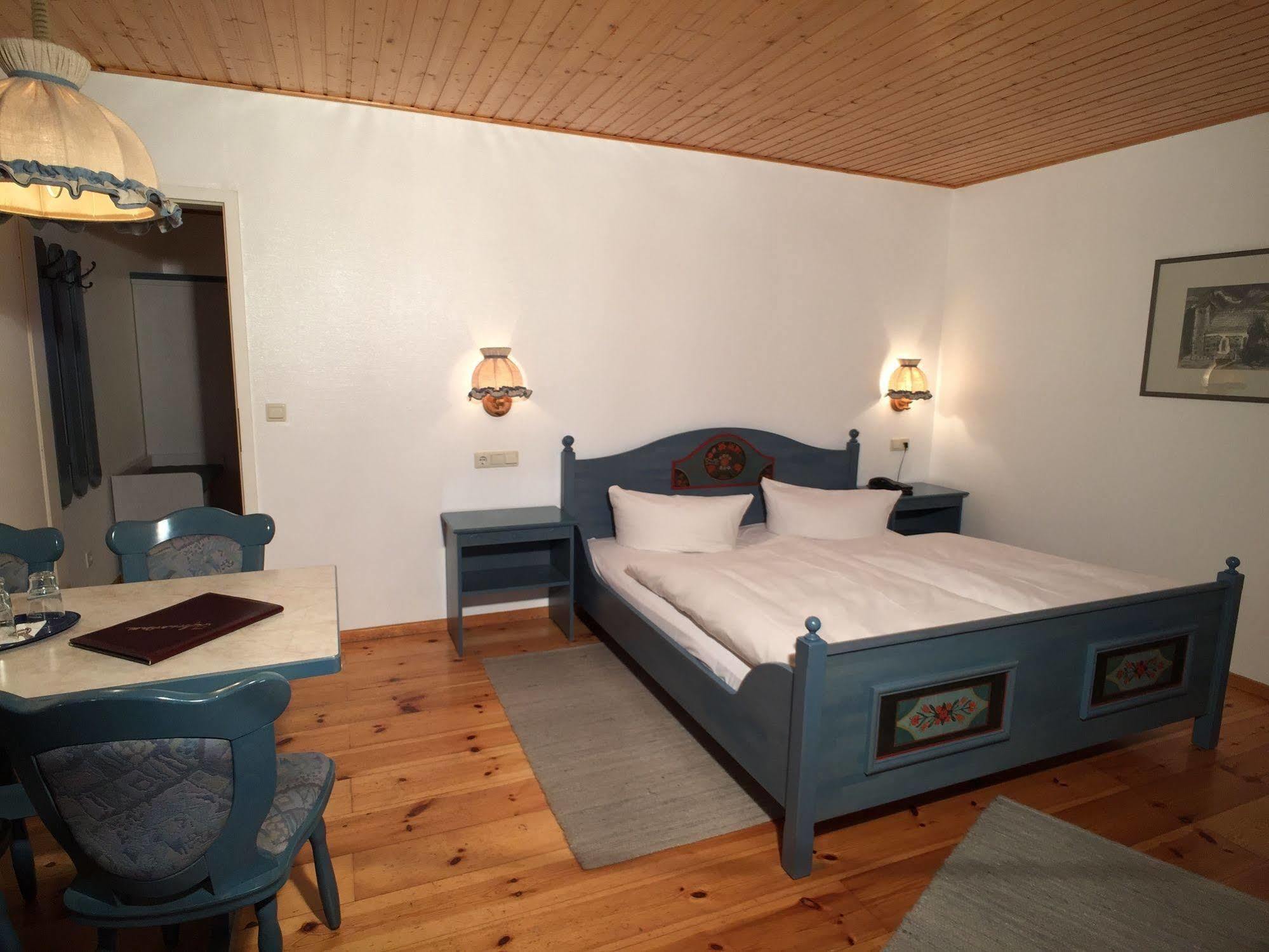 Hotel & Restaurant Zur Spreewaelderin Golssen ภายนอก รูปภาพ