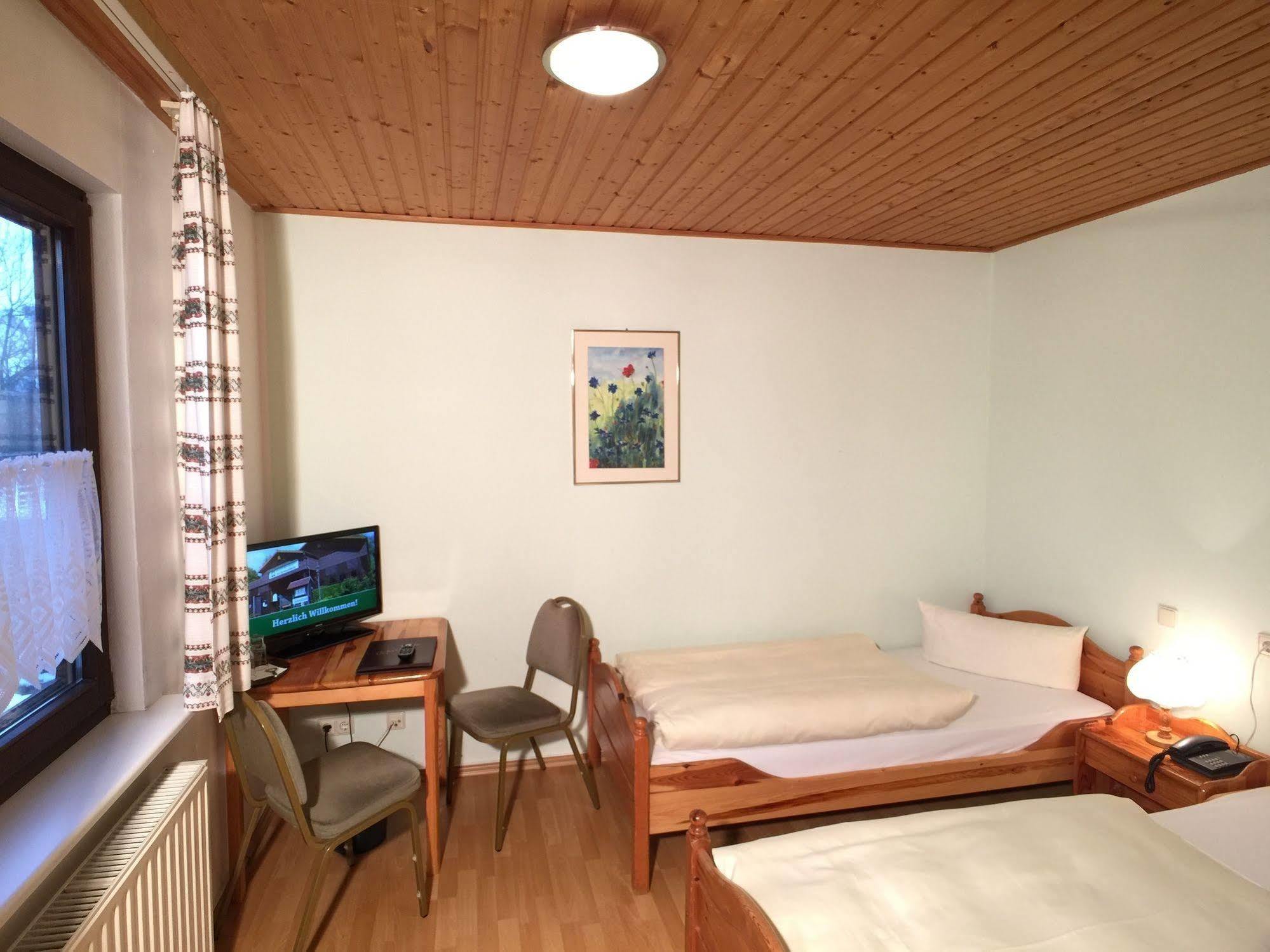 Hotel & Restaurant Zur Spreewaelderin Golssen ภายนอก รูปภาพ