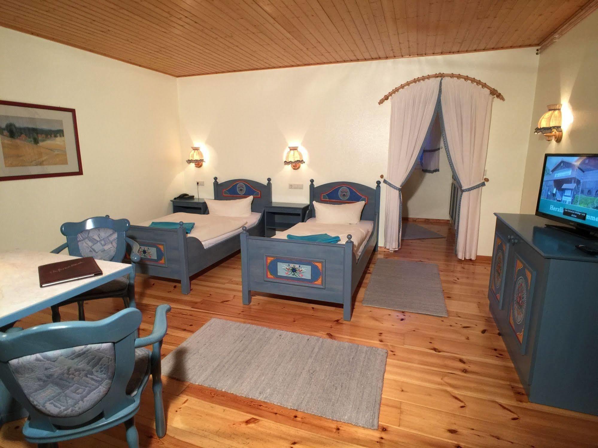 Hotel & Restaurant Zur Spreewaelderin Golssen ภายนอก รูปภาพ